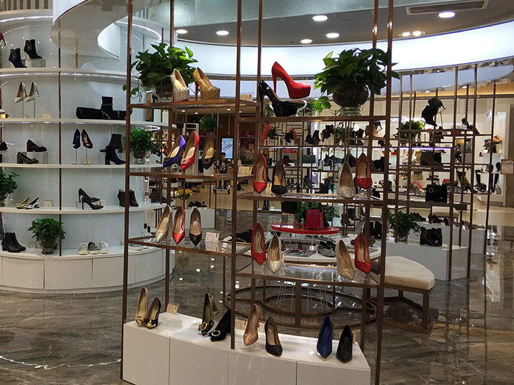 鞋箱包类展示柜厂家