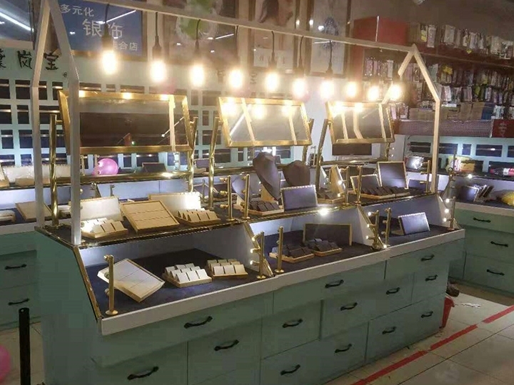 河南珠宝饰品展柜厂家