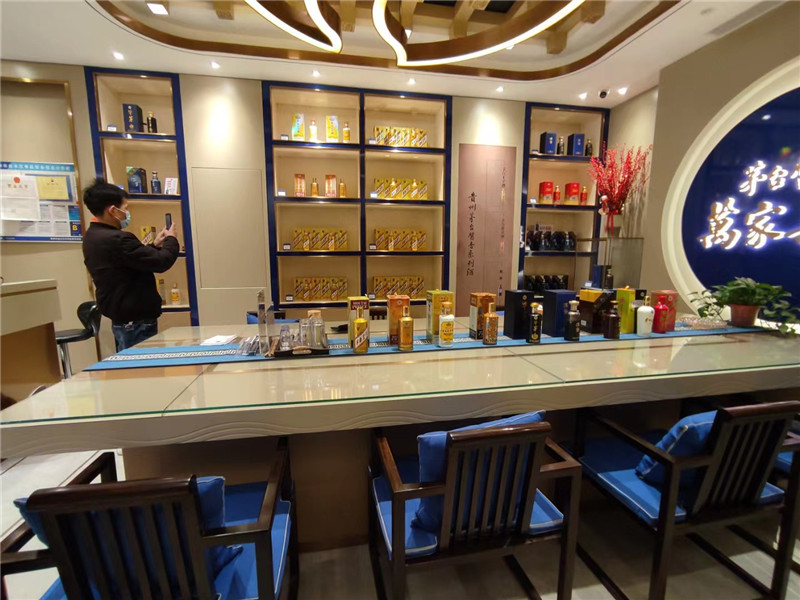 专业酒水展柜定制